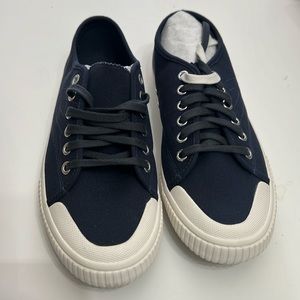 TRETORN canvas tennis shoes. Jcrew size 8m